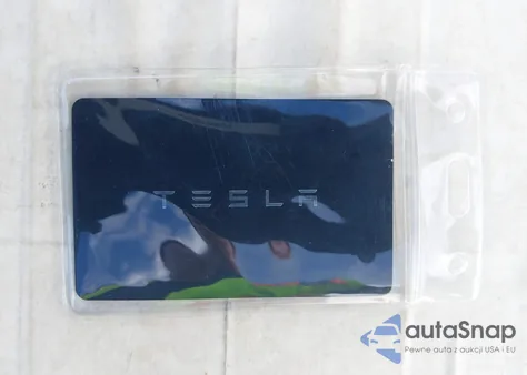 2022 Tesla Model 3 Long Range Dual Motor All-Wheel Drive z USA, uszkodzony, nr VIN 5YJ3E1EB7NF243053